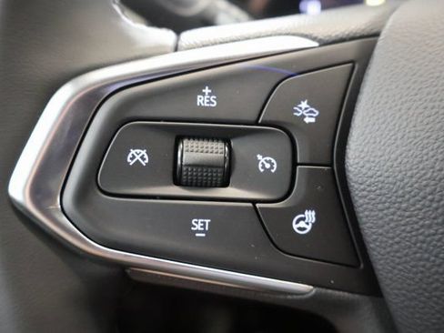 New 2026 Chevrolet Trax ACTIV w/ Sunroof Package FWD image 18