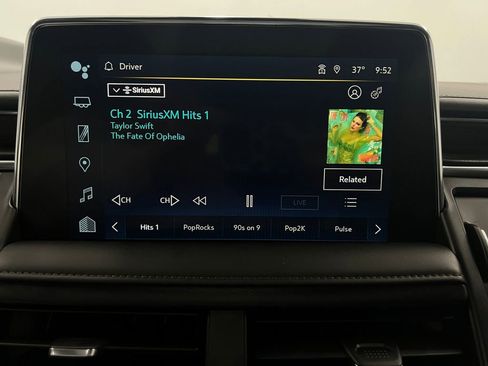 Used 2024 Chevrolet Suburban High Country image 24