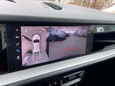 Used 2024 Porsche Cayenne image 28