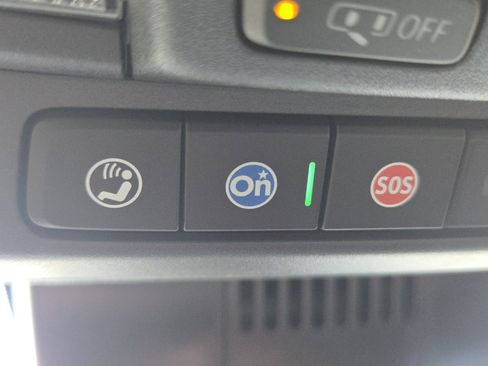 Used 2025 GMC Sierra 2500 AT4X image 38