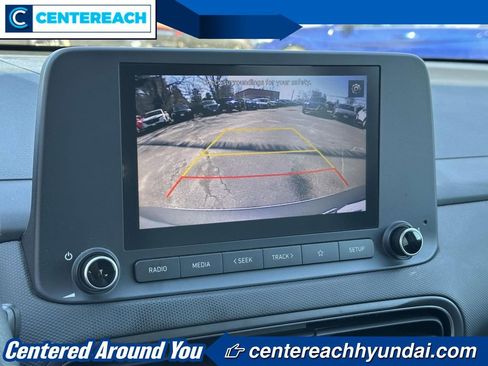 Used 2022 Hyundai Kona SEL image 25