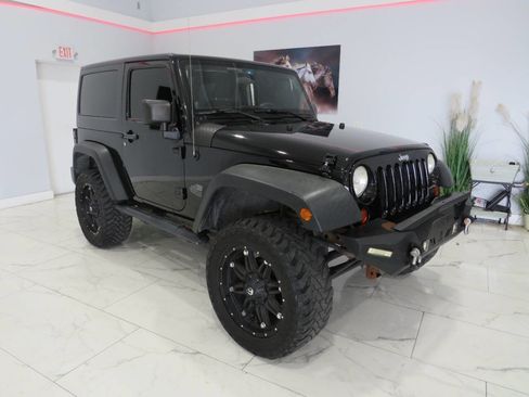 Used 2012 Jeep Wrangler Sport AWD/4WD image 2