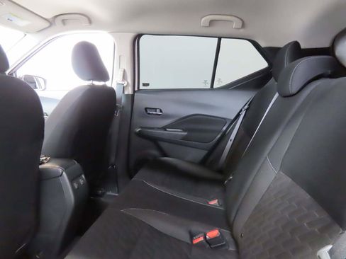 Used 2024 Nissan Kicks SV image 16