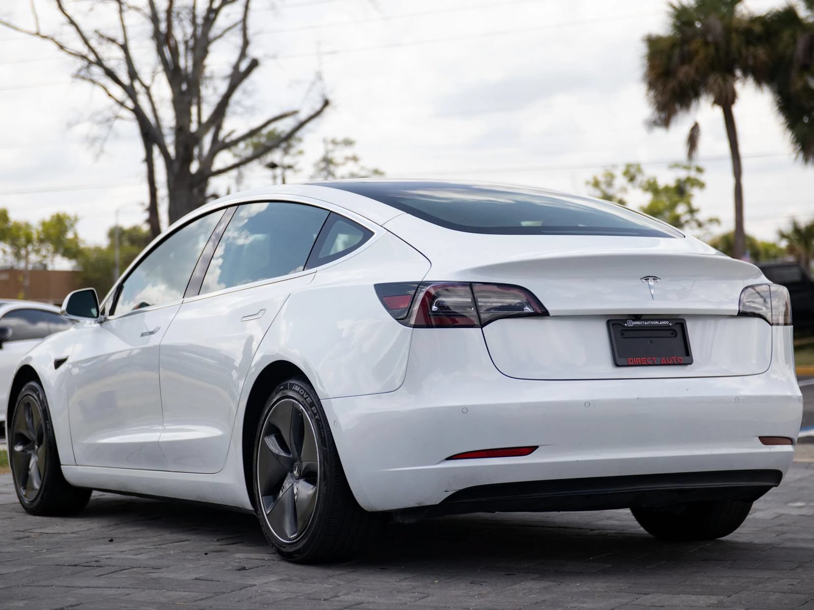 Used 2020 Tesla Model 3 Long Range AWD/4WD image 9