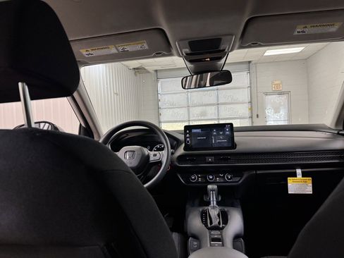 New 2026 Honda HR-V LX image 18