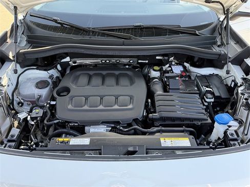 Certified 2025 Volkswagen Tiguan S image 27