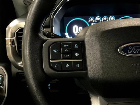 Certified 2022 Ford F150 Lariat w/ Equipment Group 502A High image 17