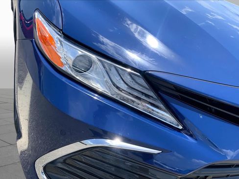 Used 2024 Toyota Camry XLE w/ Navigation Package FWD image 28