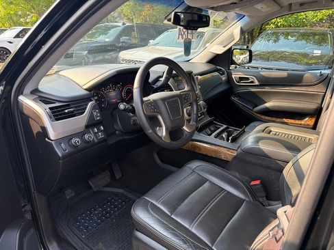 Used 2015 GMC Yukon Denali w/ Open Road Package AWD/4WD image 12