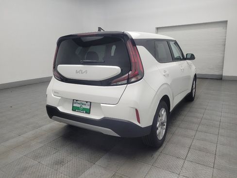 Used 2025 Kia Soul LX w/ LX Technology Package image 9