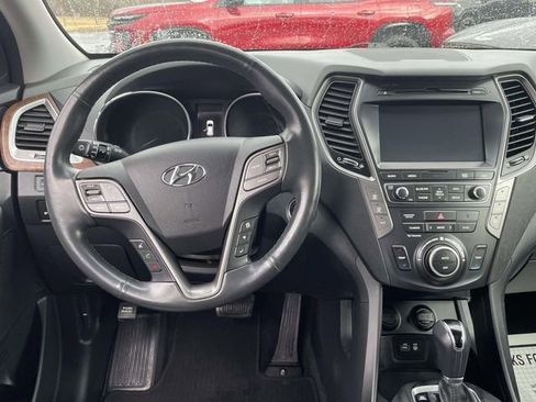 Used 2018 Hyundai Santa Fe Limited FWD image 14