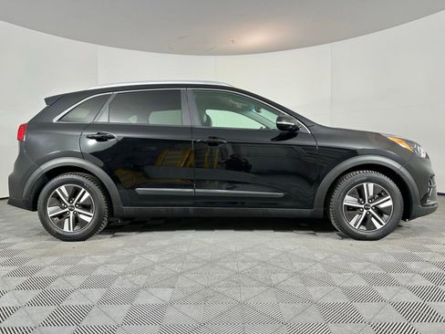 Used 2020 Kia Niro EX image 37