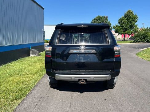 Used 2016 Toyota 4Runner Trail Premium AWD/4WD image 6