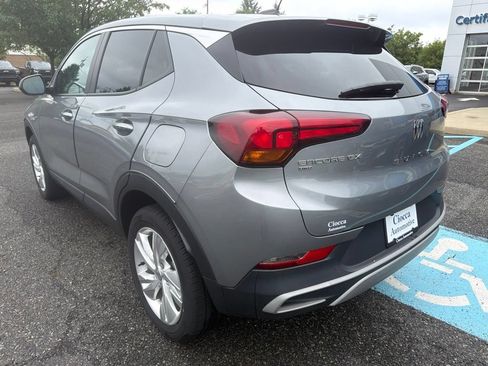 Used 2024 Buick Encore GX Preferred AWD/4WD image 7