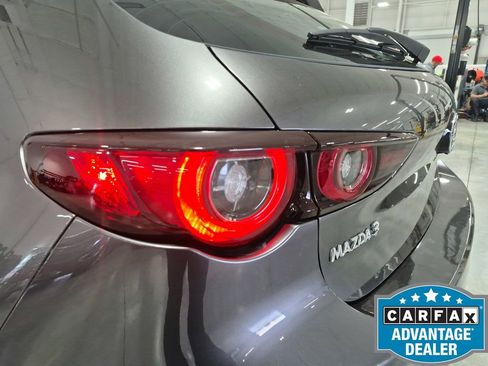 Used 2022 MAZDA MAZDA3 s FWD image 33