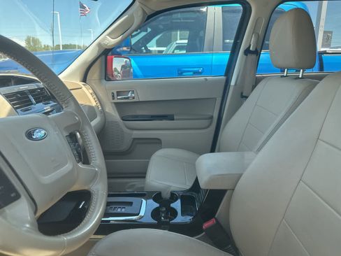 Used 2011 Ford Escape Limited w/ 302A Rapid Spec Order Code AWD/4WD image 32