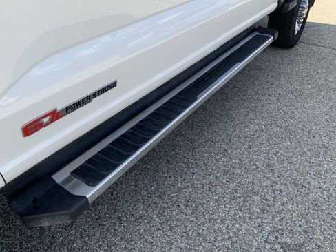 Used 2023 Ford F350 Lariat w/ Tow Technology Package image 21