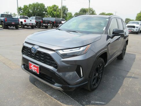 Used 2024 Toyota RAV4 XSE w/ Advanced Technology Package AWD/4WD image 11