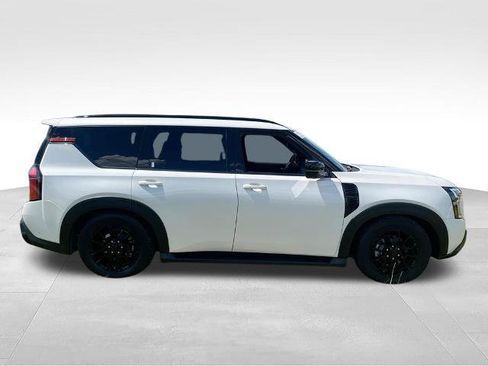 Certified 2025 Nissan Armada PRO-4X AWD/4WD image 9