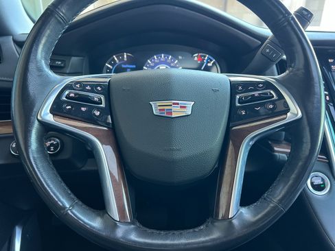 Used 2020 Cadillac Escalade Luxury AWD/4WD image 26