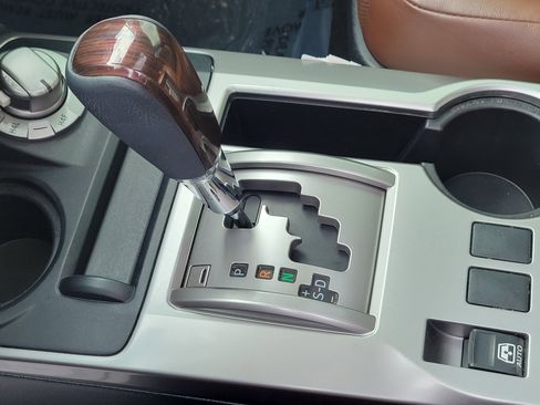 Used 2023 Toyota 4Runner Limited image 28