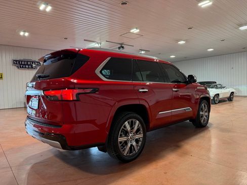 Used 2023 Toyota Sequoia Capstone image 7