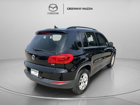 Used 2017 Volkswagen Tiguan S FWD image 7