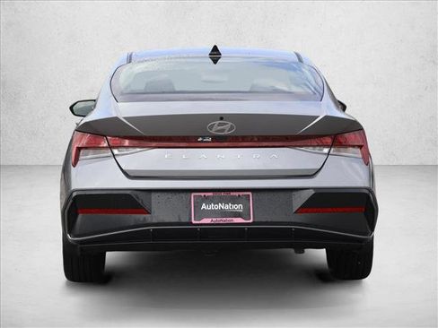 New 2025 Hyundai Elantra SEL FWD image 6