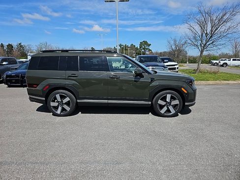 Used 2025 Hyundai Santa Fe Limited image 8