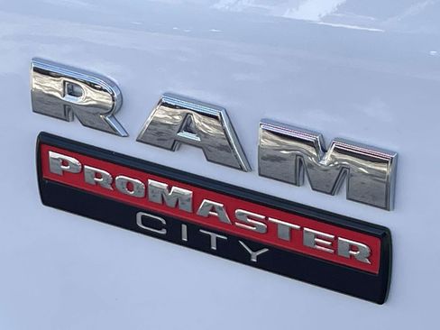 Used 2022 RAM ProMaster City Tradesman FWD image 10