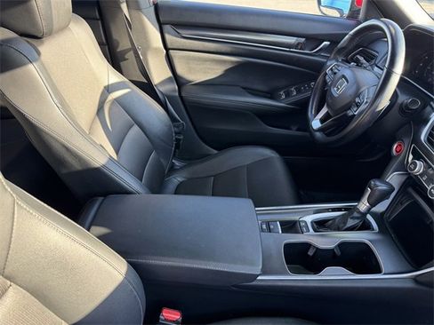 Used 2019 Honda Accord Sport image 6