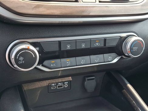 Certified 2024 Nissan Altima 2.5 SV FWD image 15