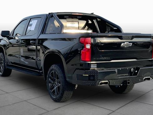 Used 2023 Chevrolet Silverado 1500 LT Trail Boss w/ LT Trail Boss Premium Package AWD/4WD image 12
