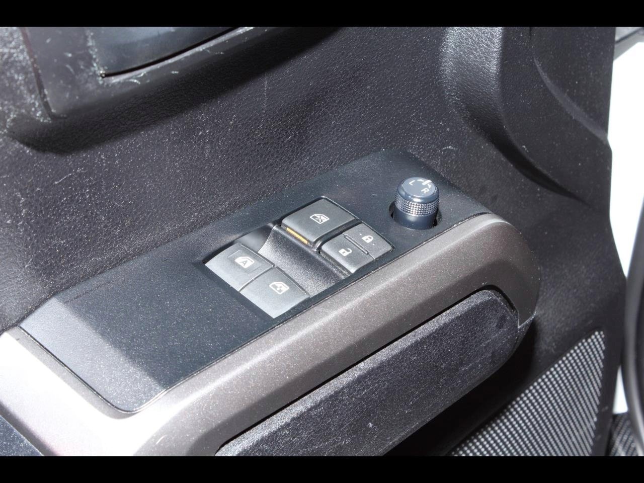 Used 2021 Toyota Tacoma SR5 RWD image 21