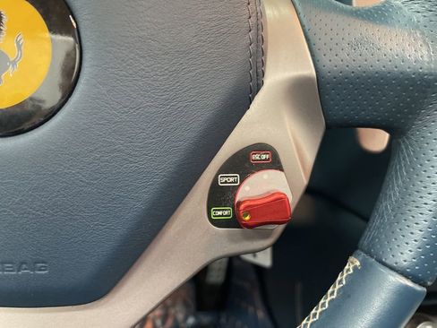 Used 2012 Ferrari California Base image 20