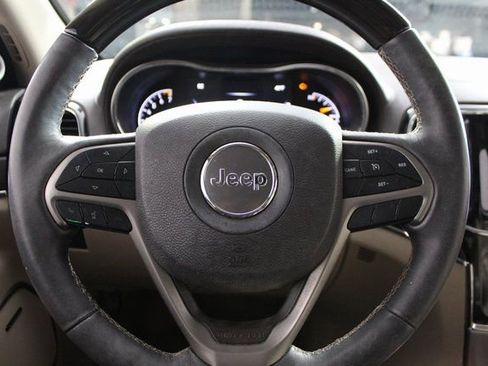 Used 2019 Jeep Grand Cherokee Overland image 18