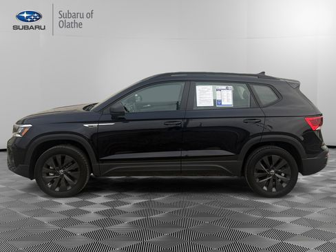 Used 2023 Volkswagen Taos S w/ Driver Assistance Package image 7