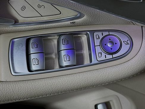 Used 2019 Mercedes-Benz C 300 4MATIC Cabriolet w/ Multimedia Package image 13