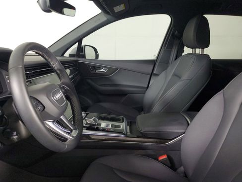 Used 2025 Audi Q7 3.0T Premium AWD/4WD image 22