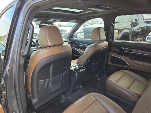 Used 2022 Kia Telluride SX w/ SX Prestige Package AWD/4WD image 44
