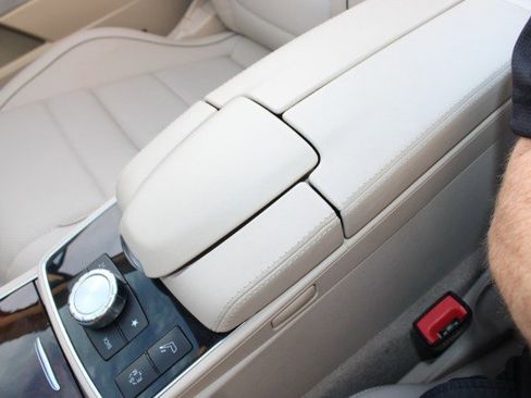 Used 2014 Mercedes-Benz E 350 Cabriolet image 23