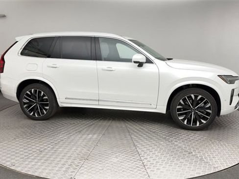 Used 2025 Volvo XC90 B6 Plus w/ Protection Package Premier image 9