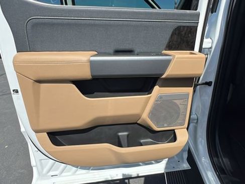 New 2025 Ford F250 Lariat w/ FX4 Off-Road Package image 15