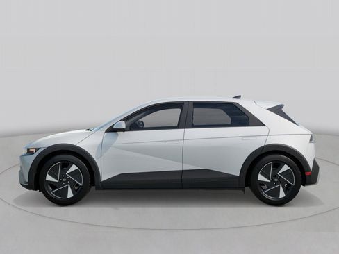 New 2026 Hyundai Ioniq 5 SEL AWD/4WD image 3