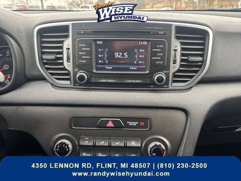 Used 2017 Kia Sportage LX image 18