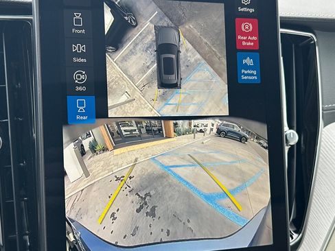 New 2026 Volvo XC60 B5 Ultra w/ Climate Package image 17