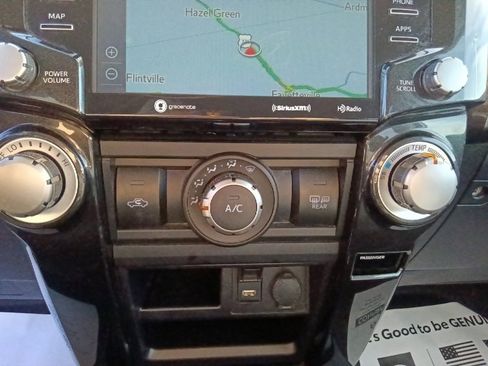 Used 2023 Toyota 4Runner TRD Off-Road Premium image 24