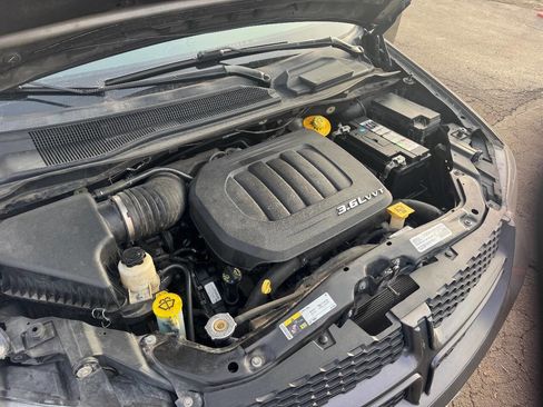 Used 2017 Dodge Grand Caravan GT image 22