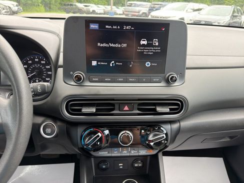 Used 2023 Hyundai Kona SEL AWD/4WD image 17