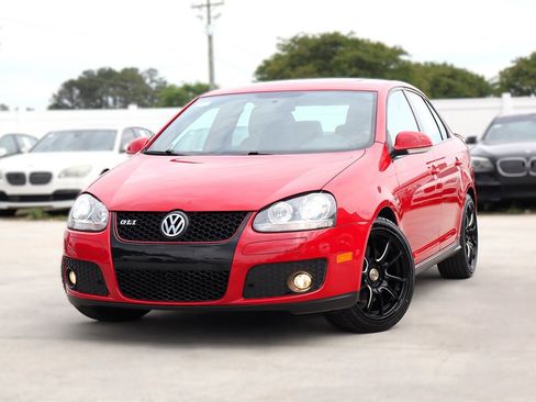 Used 2009 Volkswagen Jetta GLI FWD image 2
